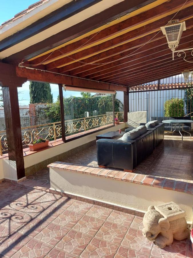 Villa Con Piscina Privada Torremolinos Kültér fotó