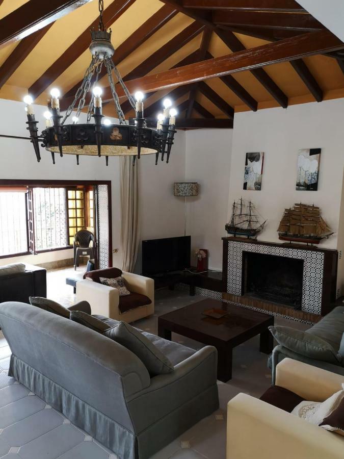 Villa Con Piscina Privada Torremolinos Kültér fotó